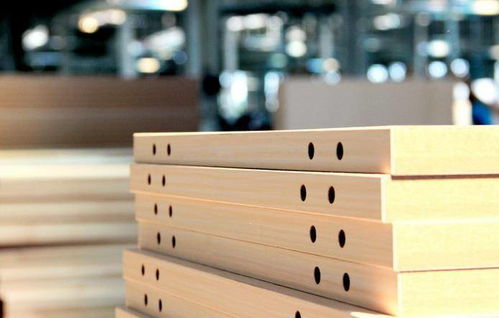 全屋定制為何青睞實(shí)木多層板？五大核心優(yōu)勢(shì)揭秘